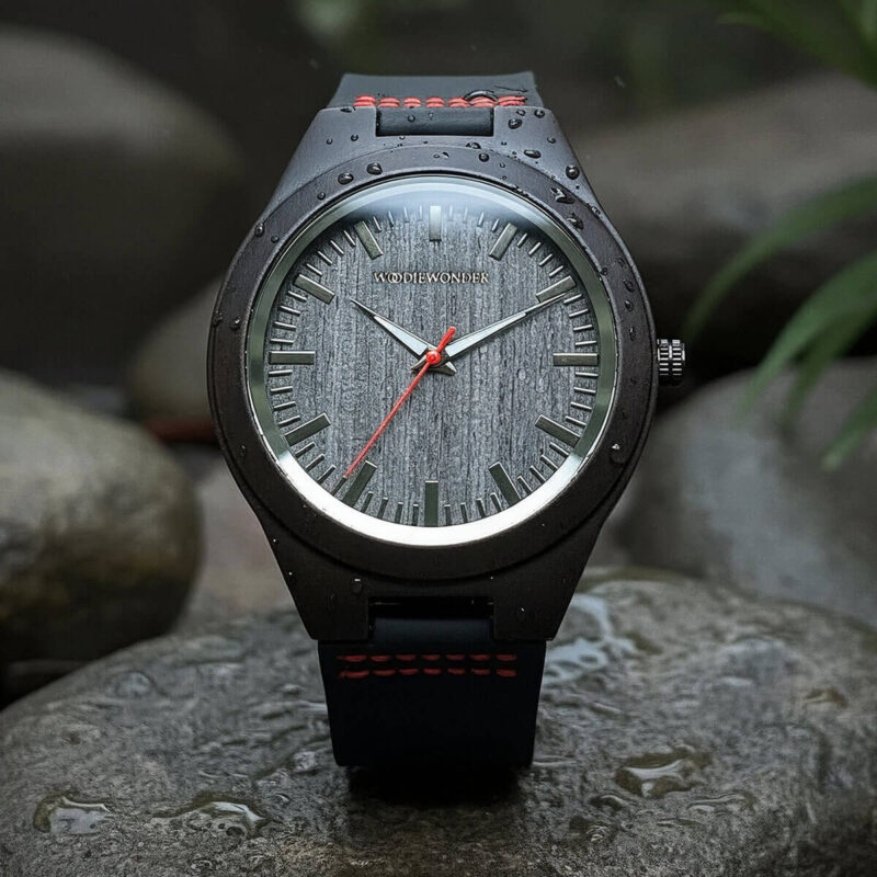 Klasyczny zegarek męski drewniany czarny